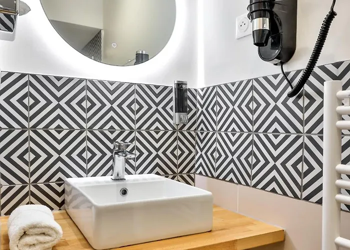 Le Chic & Biscornu - Terrasse - Clim - Centre